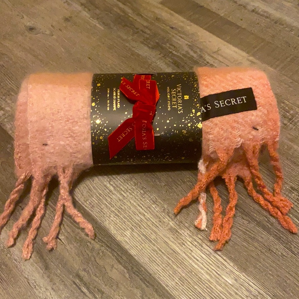 Victoria’s Secret Scarf